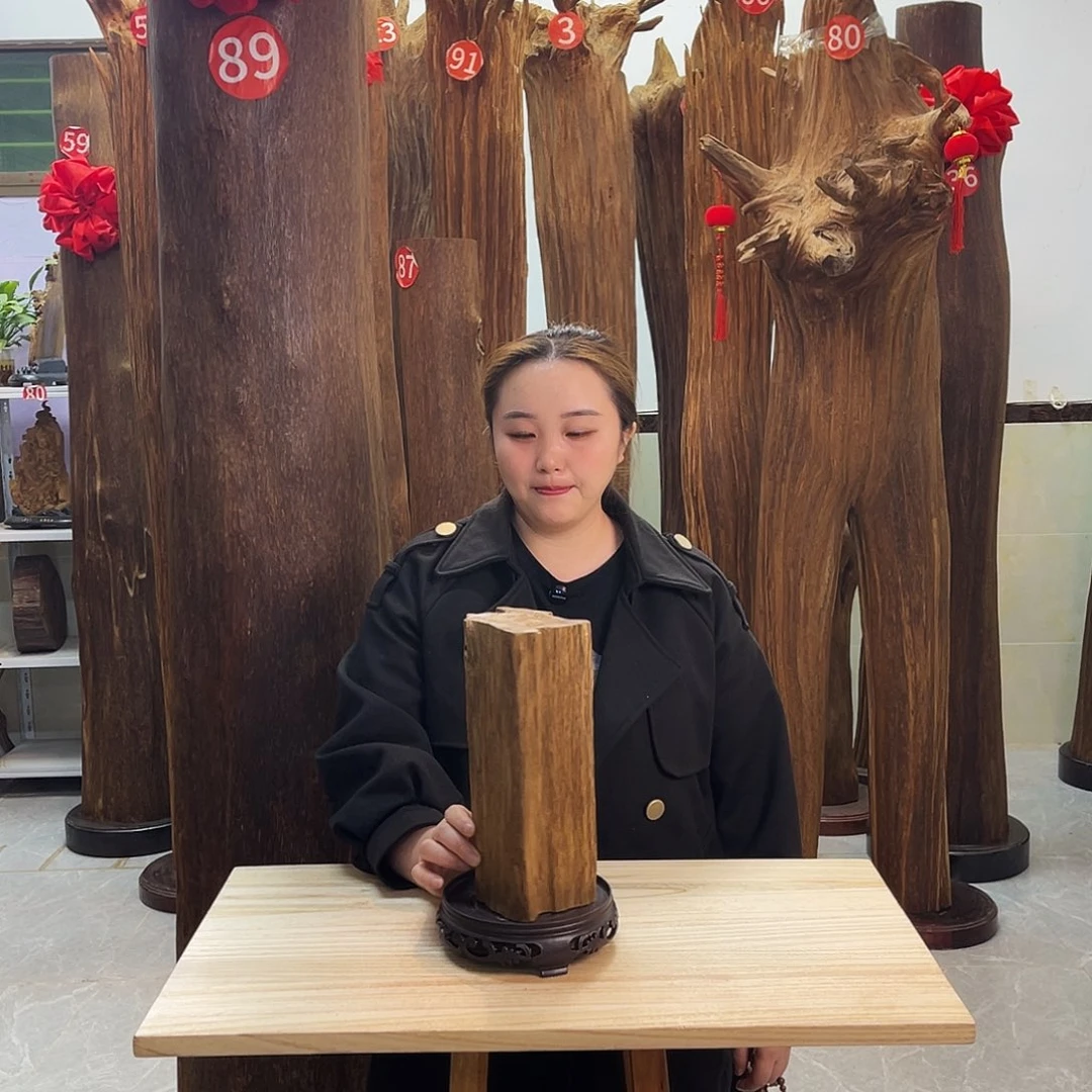 沉香碎屑沉香原材料