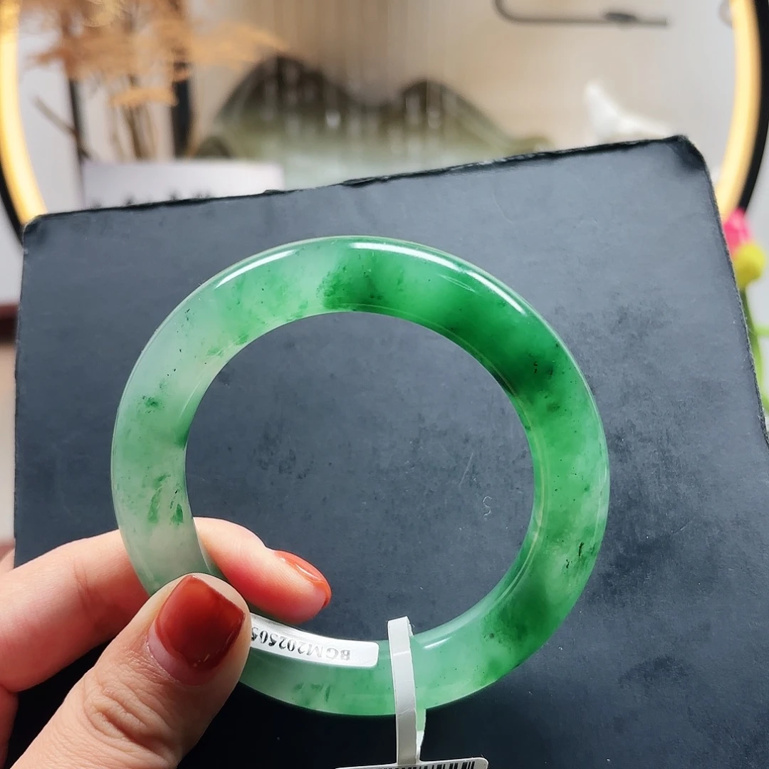 石英质玉（非洲翠）未镶嵌手镯