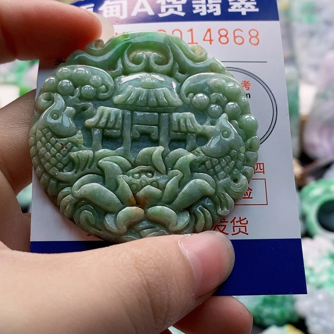 吊坠(不含链)未镶嵌翡翠