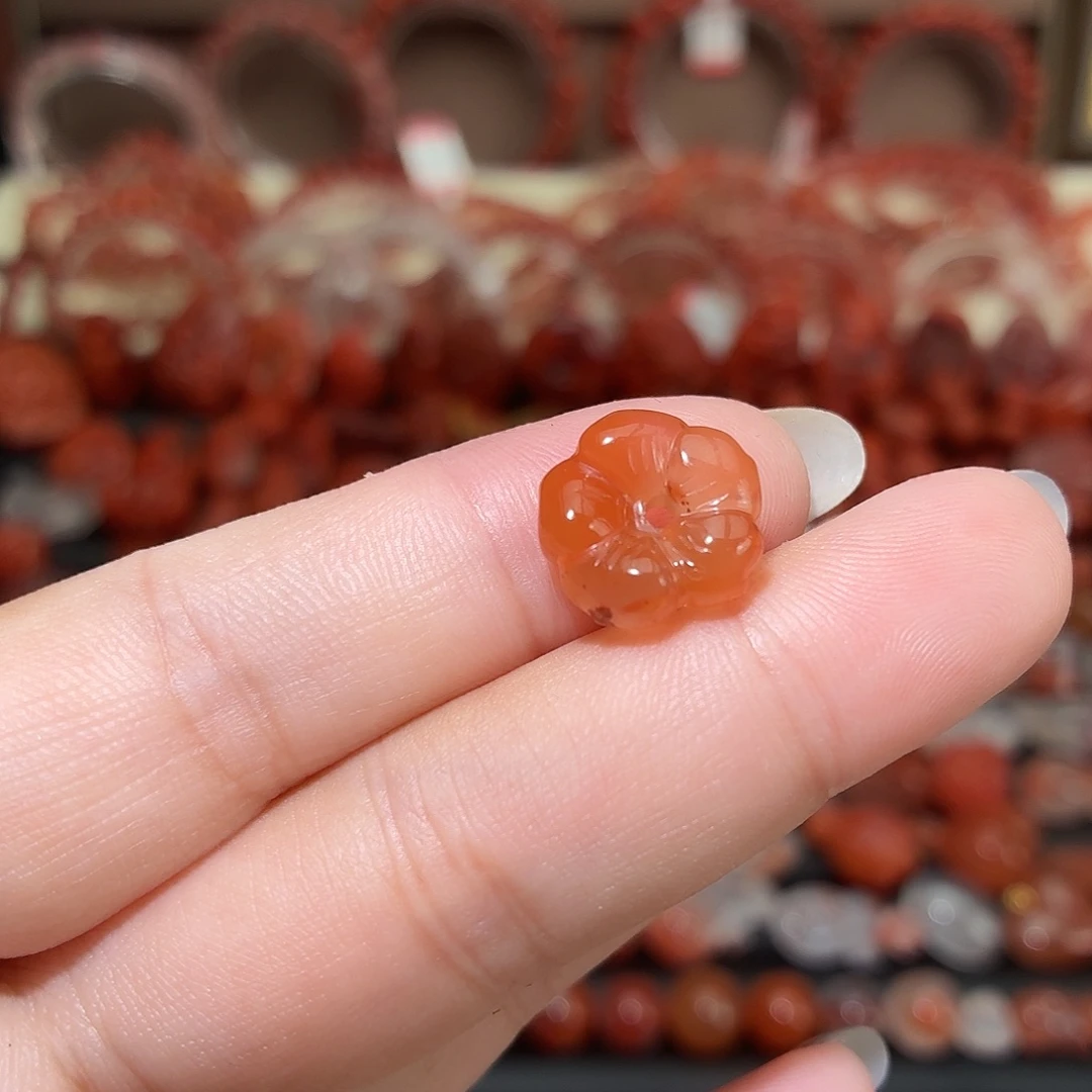 南红玛瑙未镶嵌颈饰