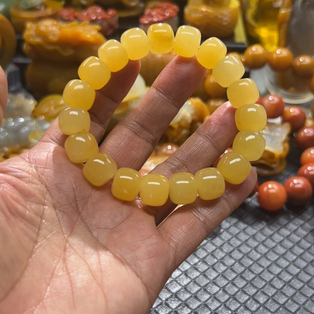 石英质玉未镶嵌颈饰