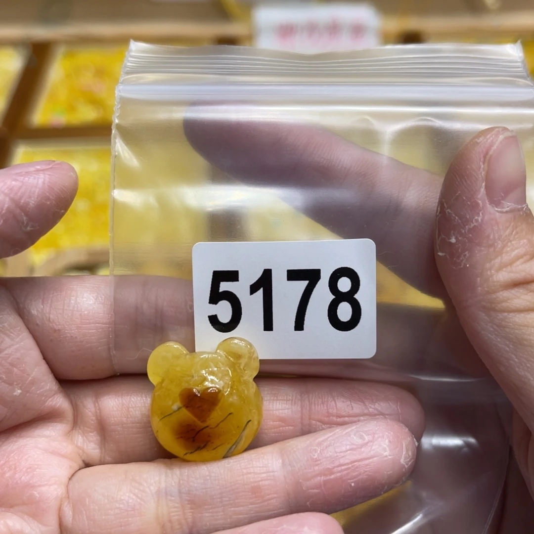 未镶嵌毛衣链琥珀