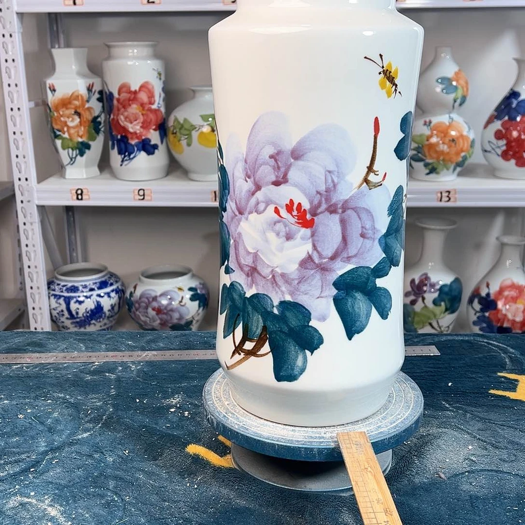 摆件景德镇陶瓷书紫牡