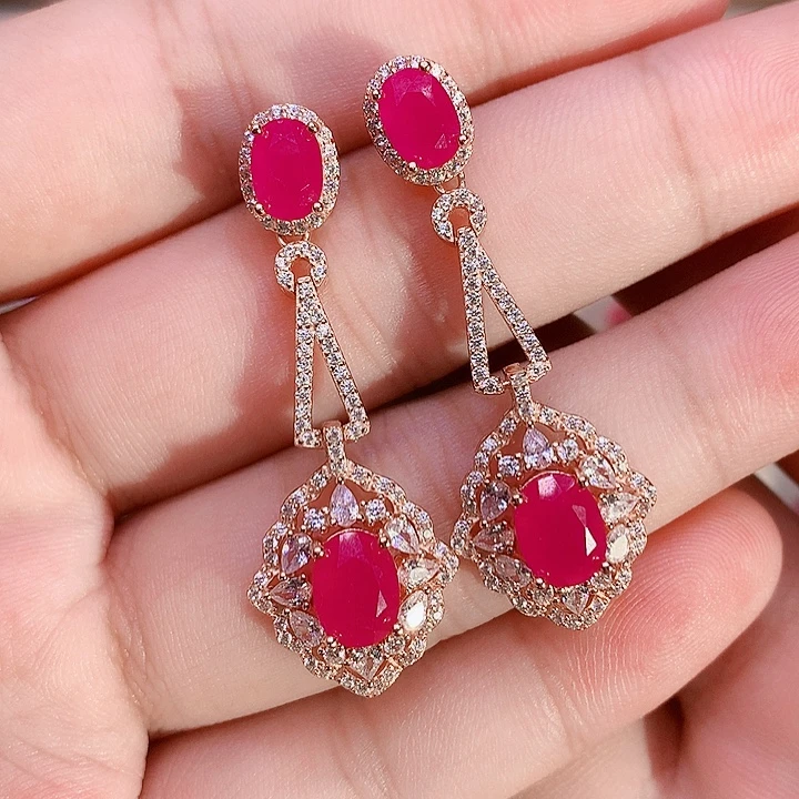 银S925镶嵌红宝石耳饰