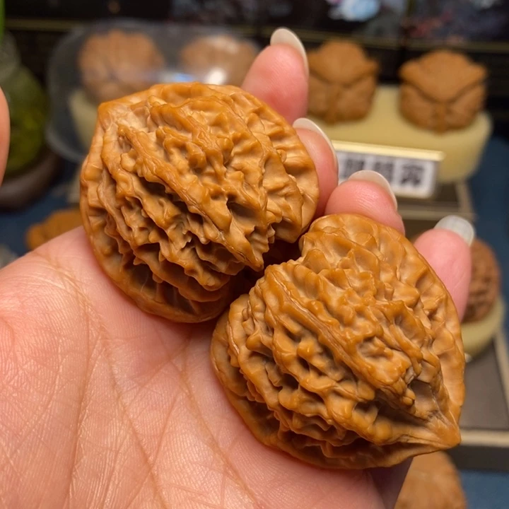 【闪购商品】把件文玩核桃龙门涧