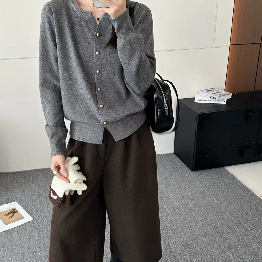 2025秋季女长袖韩版圆领时尚衫针织毛针织衫81086