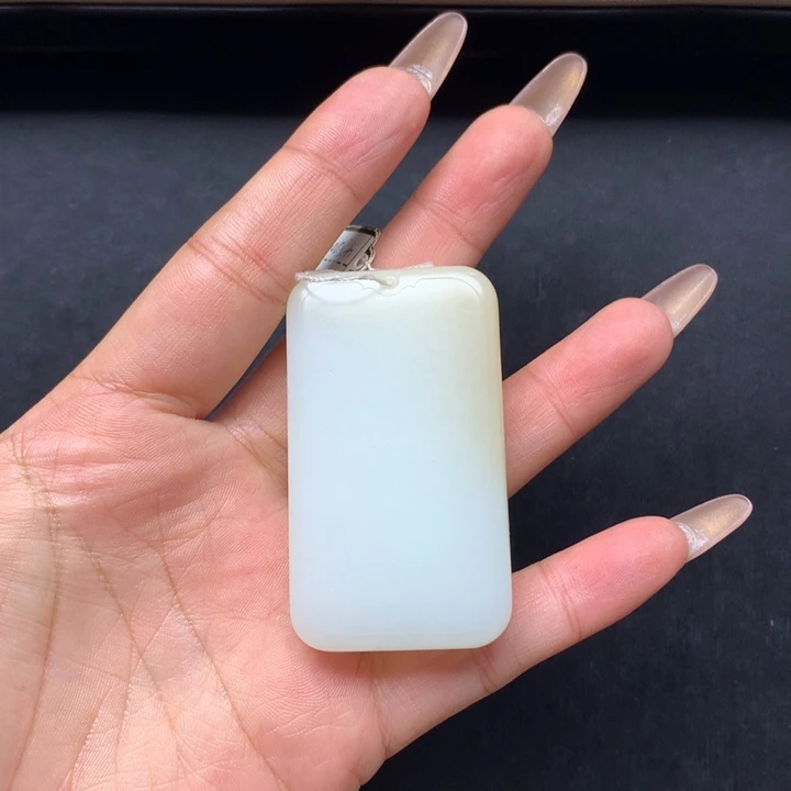 颈饰未镶嵌和田玉乔*主