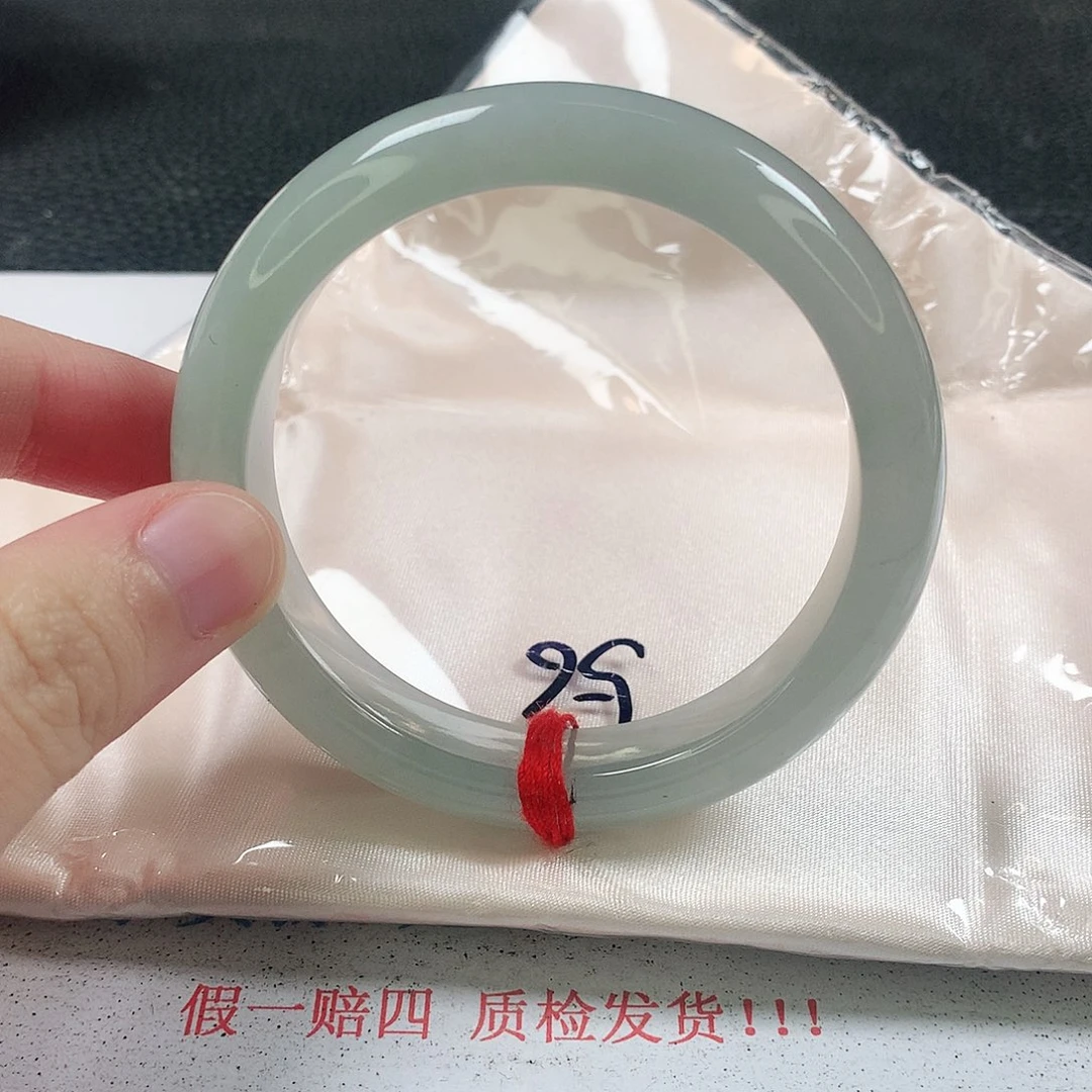 未镶嵌手镯翡翠383