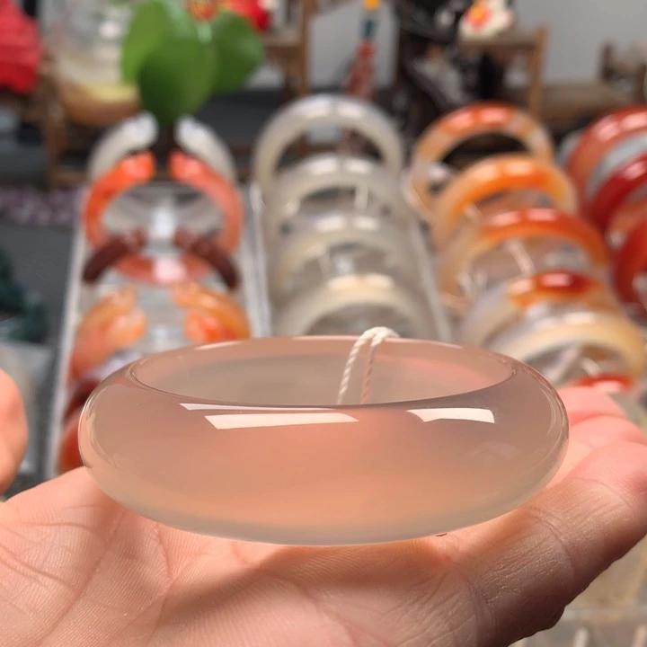 玛瑙/玉髓未镶嵌手镯