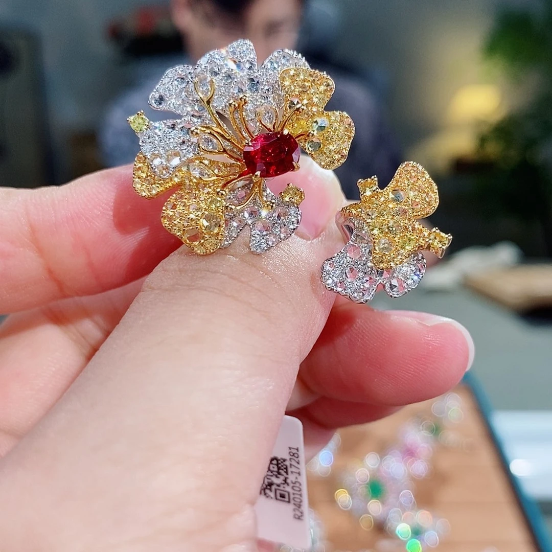 18K金镶嵌红宝石戒指1.19ct