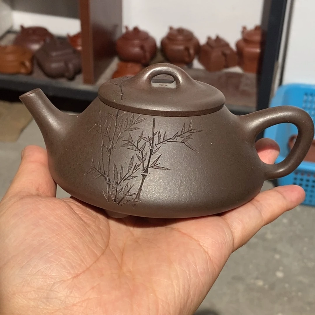 茶壶紫砂紫砂壶。紫砂壶。