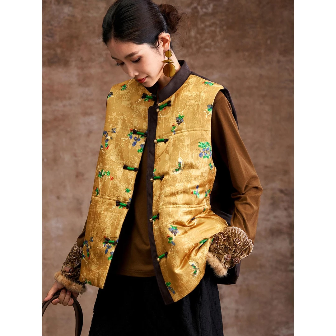 DUCURNO新中式提花马甲女春季2026新款复古气质盘扣唐装外套大码