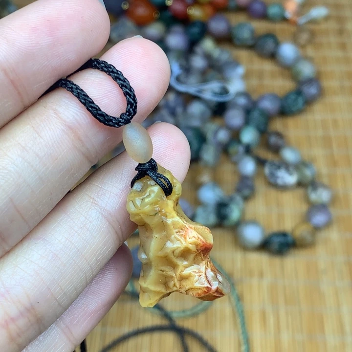 玛瑙/玉髓未镶嵌珠宝半成品G****、