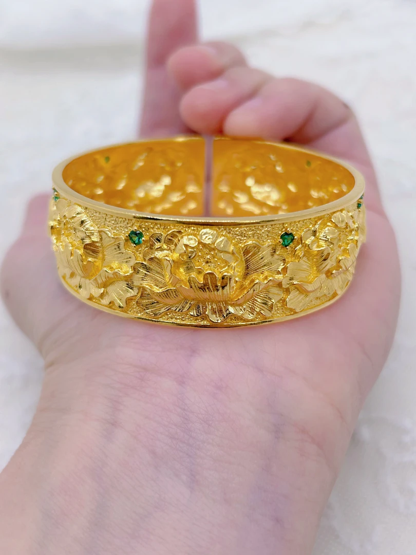 足金999古法手工錾刻手镯71.95g（牡丹）