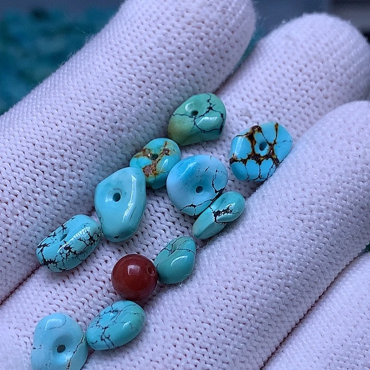 迷***失未镶嵌南红玛瑙珠宝奇石