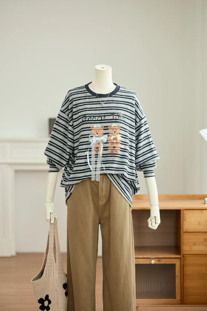 圆领休闲显瘦针织宽松卡通印花蝴蝶结T恤长袖撞色条纹秋冬卫衣