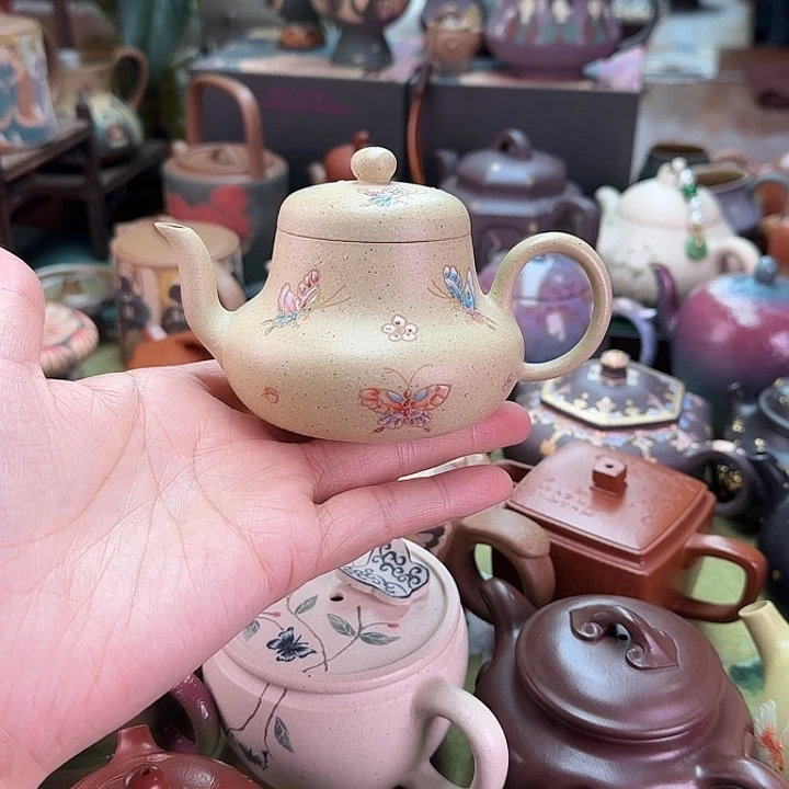 紫砂茶壶蝴蝶君德