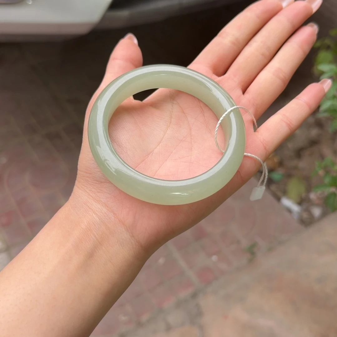 东陵石未镶嵌手镯