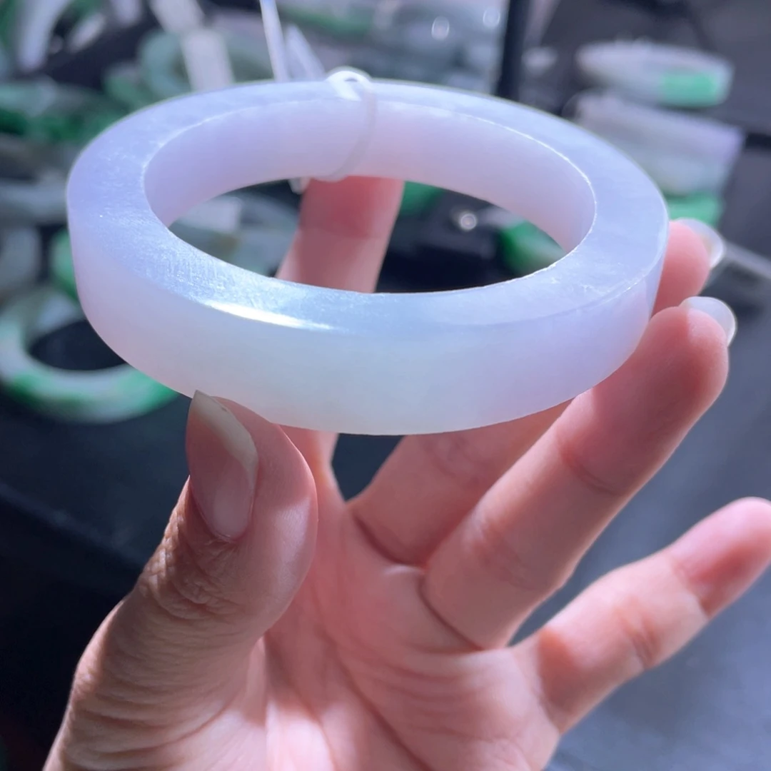 未镶嵌翡翠定制翡翠