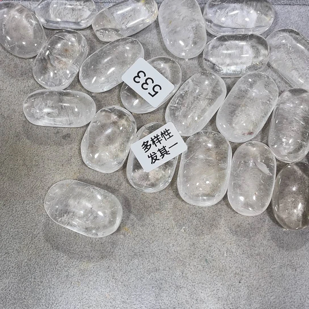 水晶摆件……..未镶嵌一个