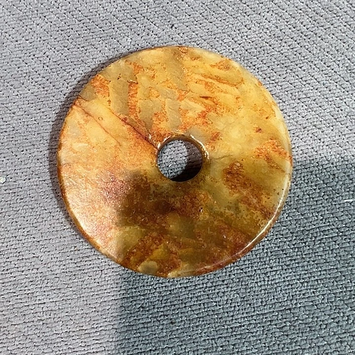 软玉未镶嵌颈饰挂件