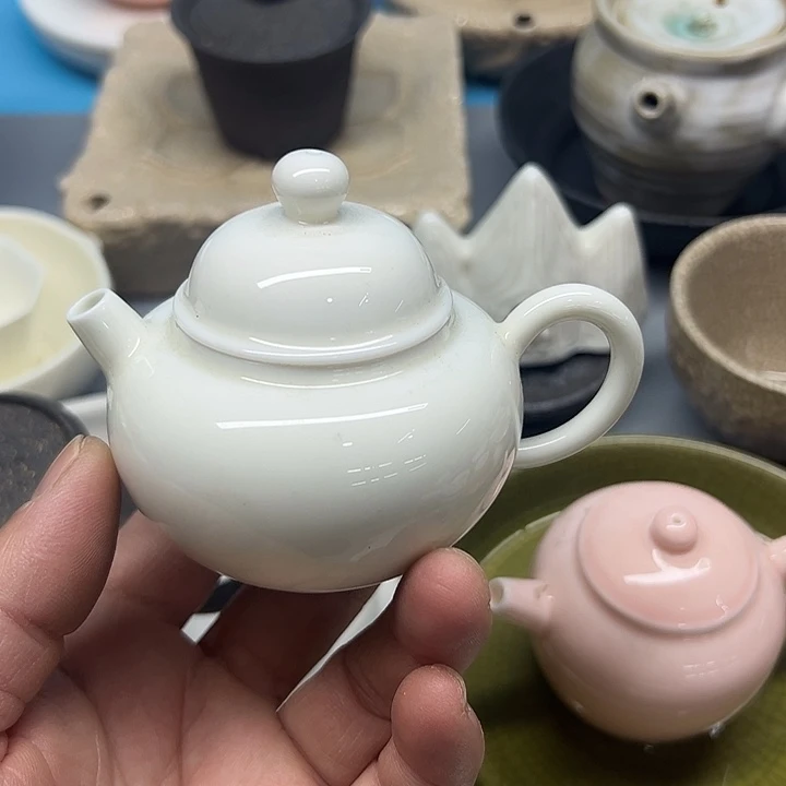 徽瑕…………………………壶
