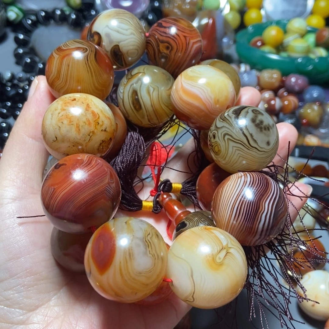 玛瑙/玉髓一未镶嵌红**哥