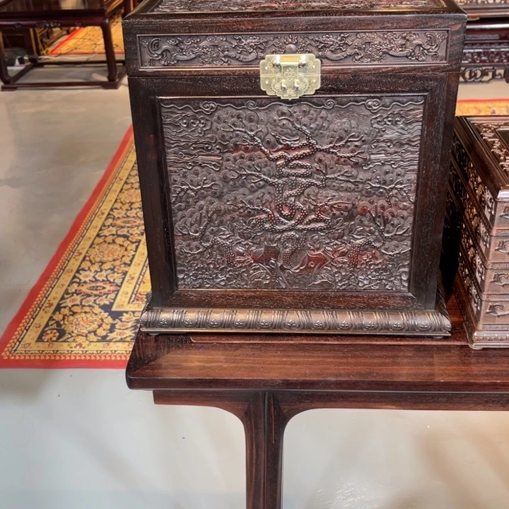 紫檀木类成套家具