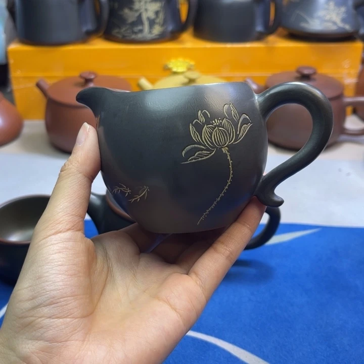 陶瓷勇**煌公道杯刻绘200cc左右