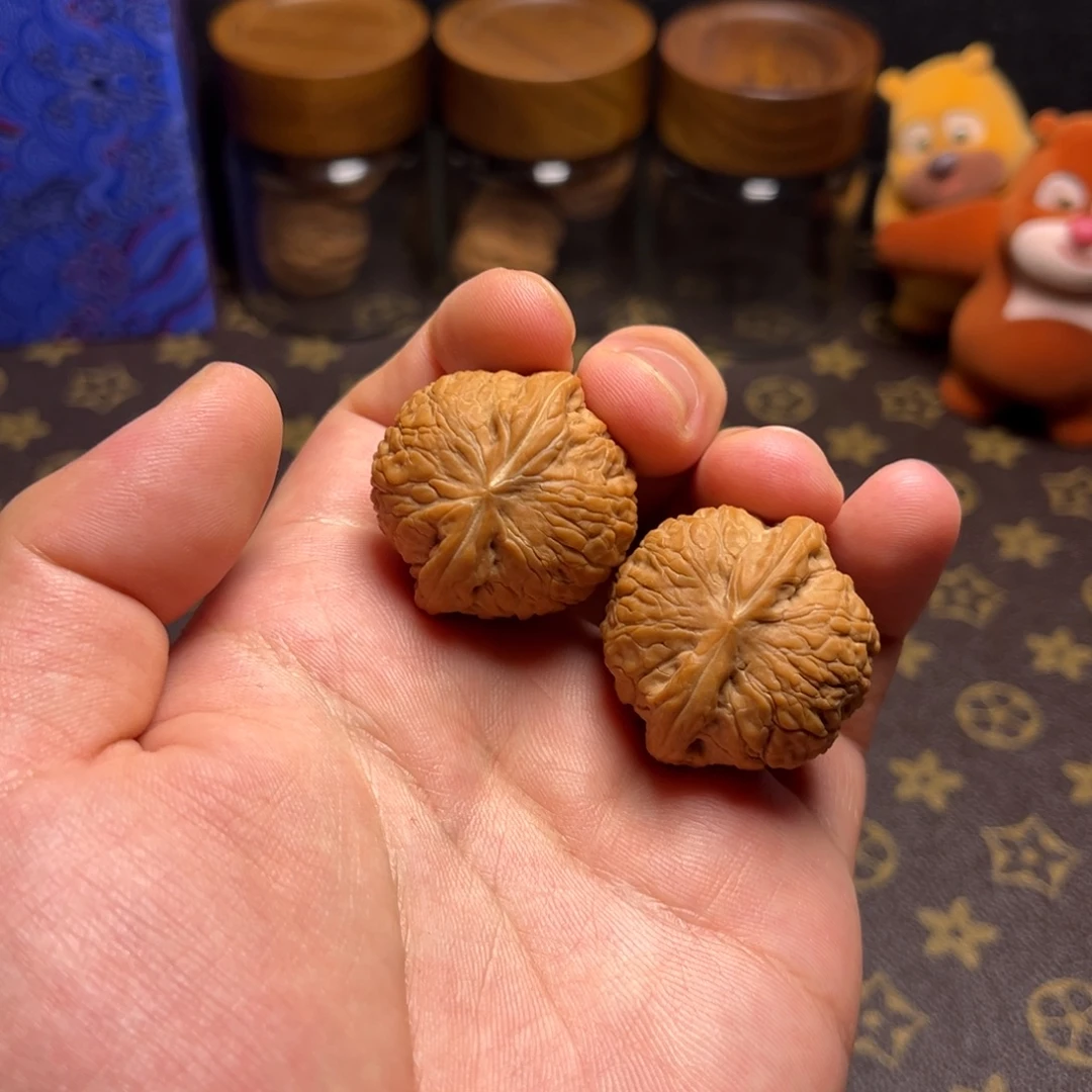 M***王吊坠文玩核桃33尺乾隆磨