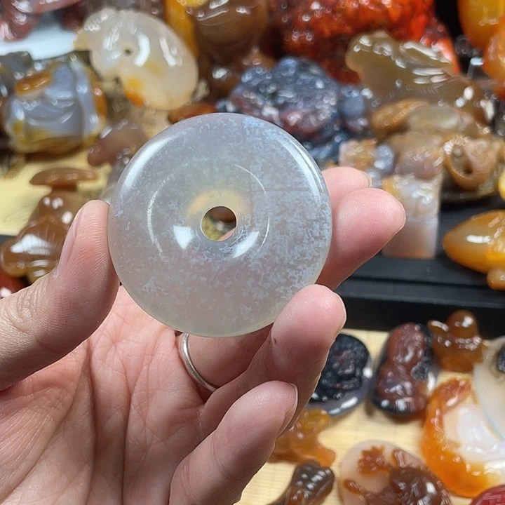 玛瑙/玉髓未镶嵌颈饰