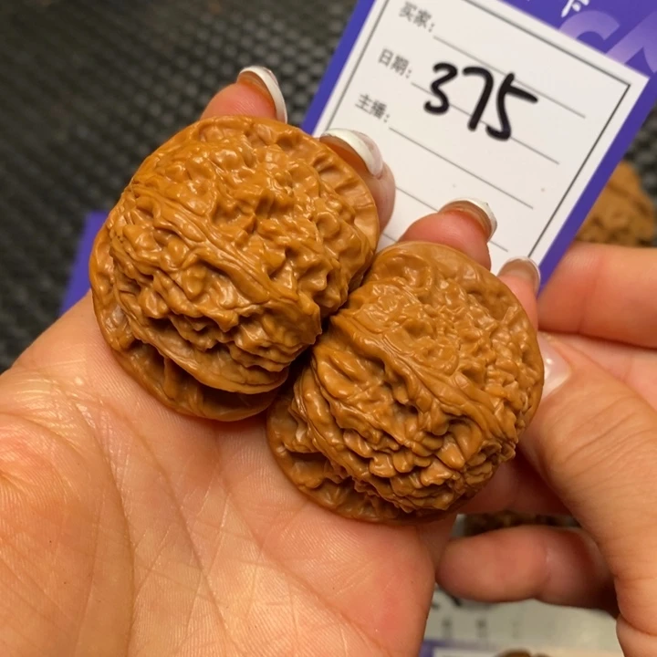 文玩核桃手串，375白狮子43