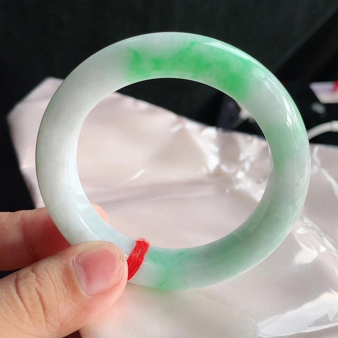 翡翠手镯未镶嵌51圈2658