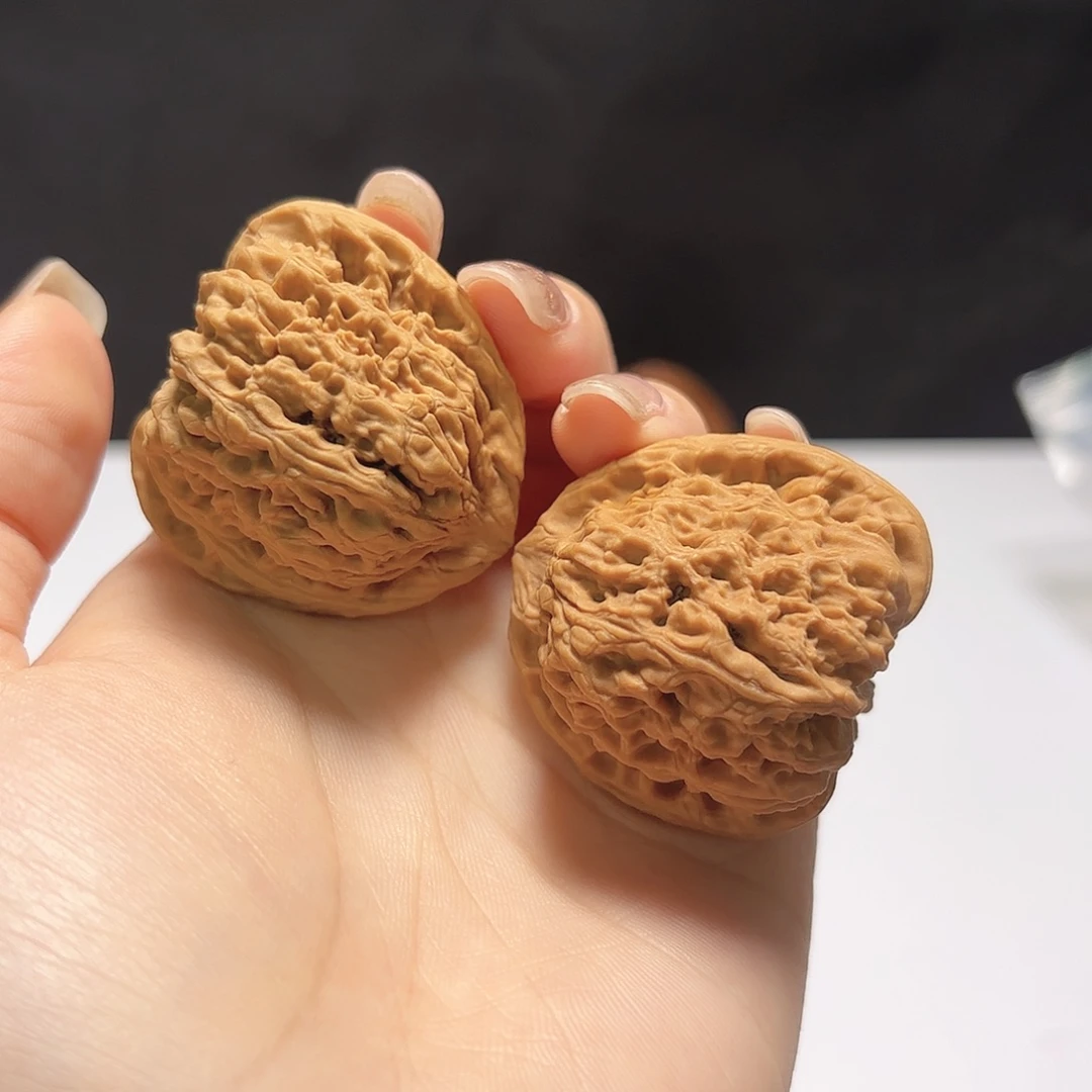 飞***哥吊坠文玩核桃6号天残