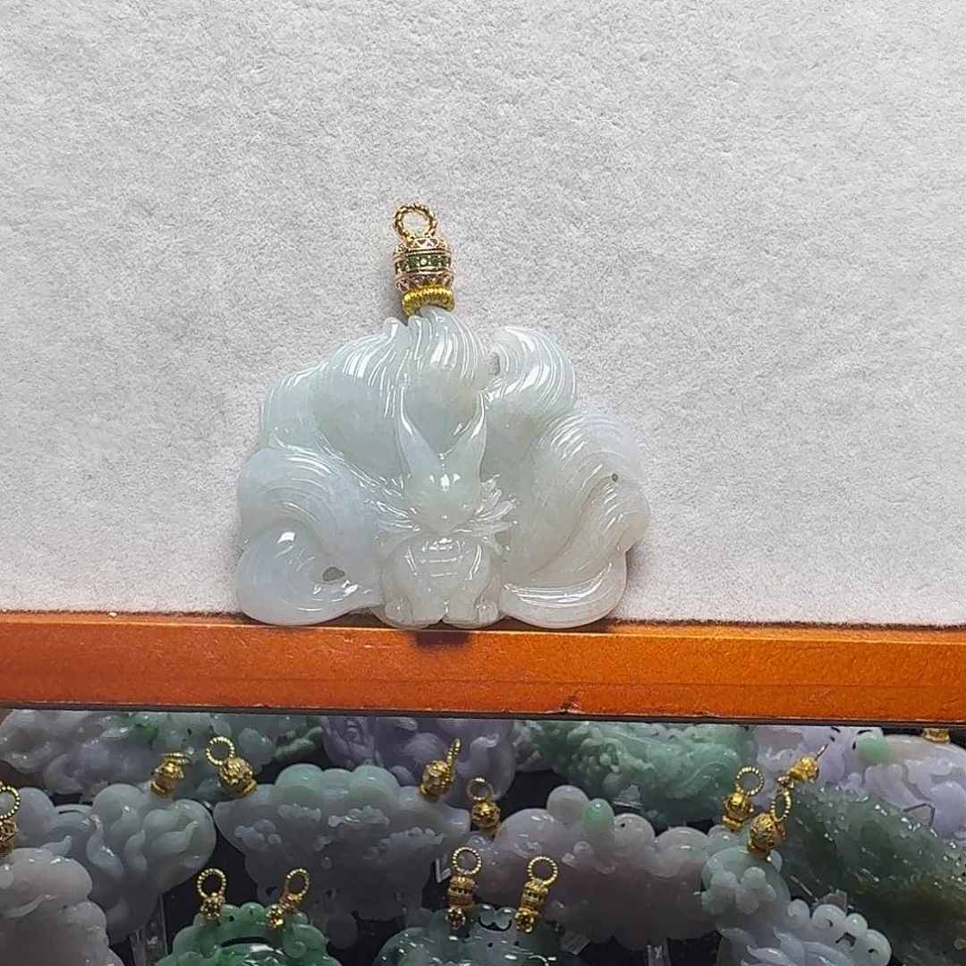 吊坠(赠链)未镶嵌翡翠