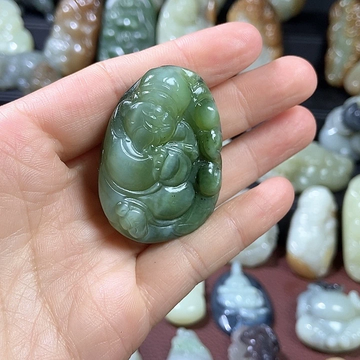 颈饰未镶嵌和田玉