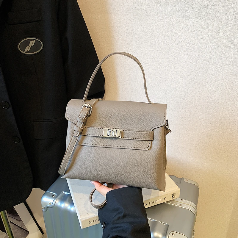 2025秋季小众百搭轻奢复古单肩斜挎手提包-9601