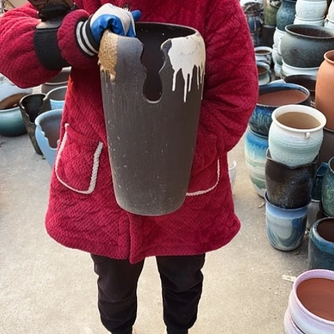 口18高39瑕疵盆子。