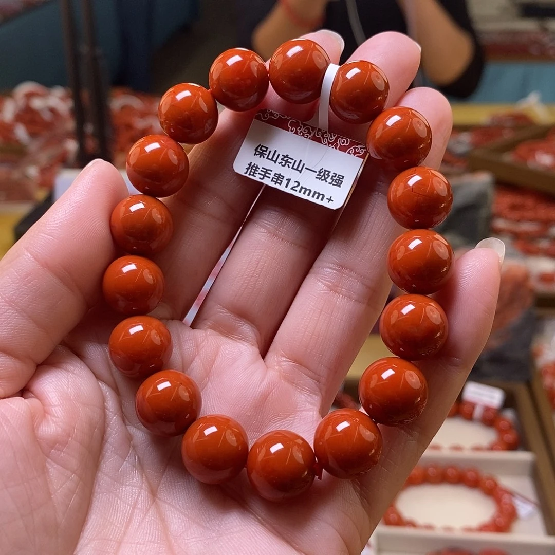 未镶嵌卡12m+南红玛瑙