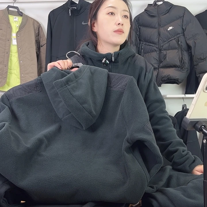 4883黑色外套L码130-150斤不退换