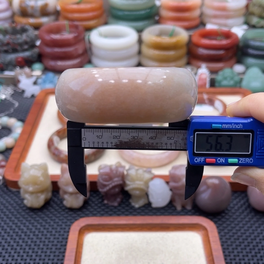 石英质玉未镶嵌手镯