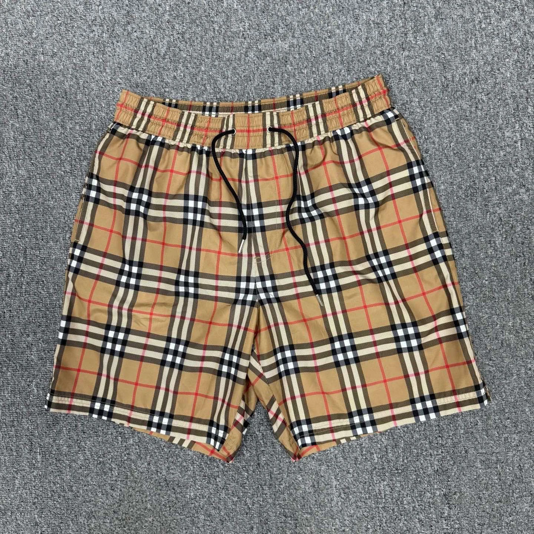 99新 BURBERRY/博柏利 14351884 Burberry巴宝莉经典格纹短裤 S码