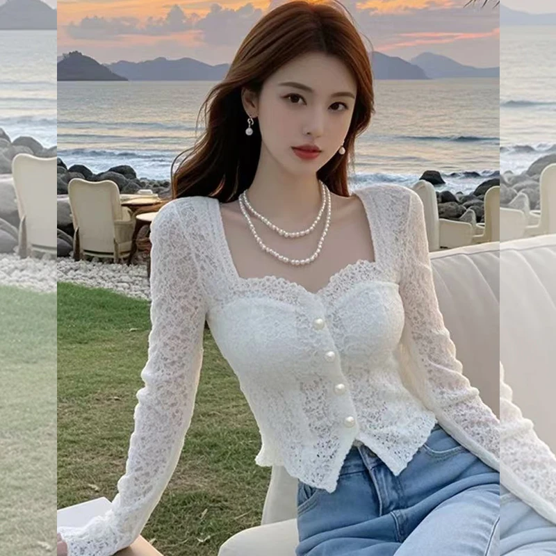 春季穿搭蕾丝拼接薄款方领上衣女2025新款法式辣妹风短款打底衫潮