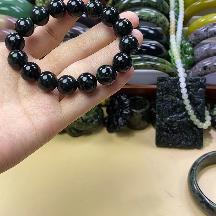 蛇纹石玉未镶嵌卡12手串