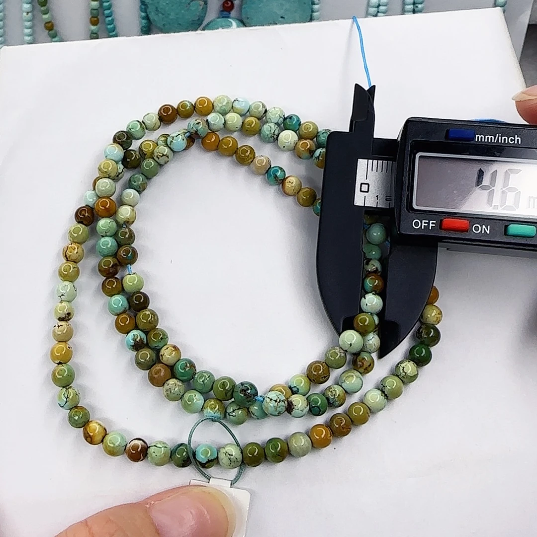 绿松石未镶嵌颈饰