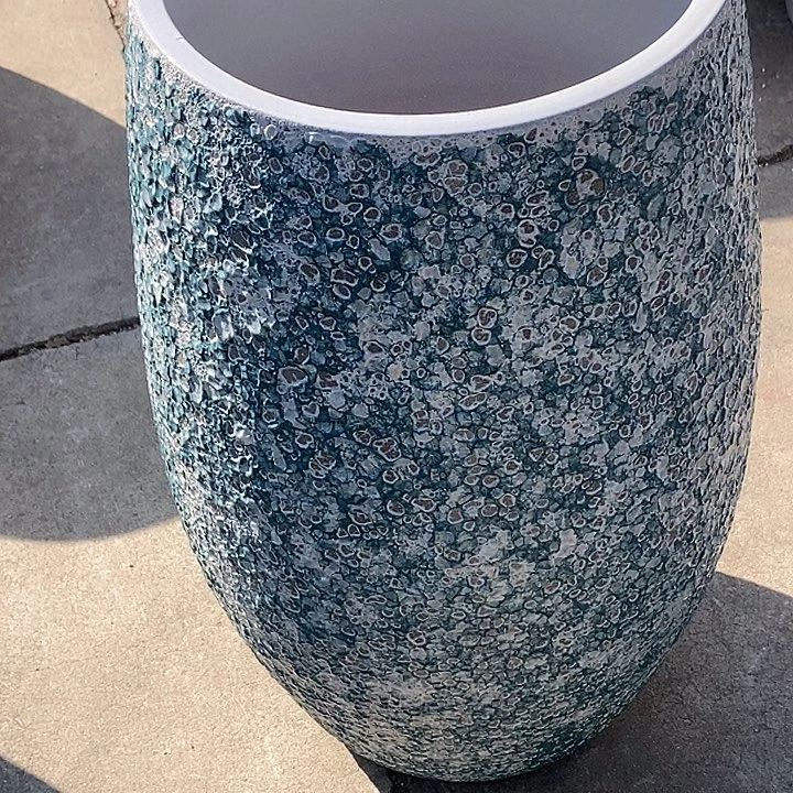 紫砂花盆口26高度50瑕疵青花瓷