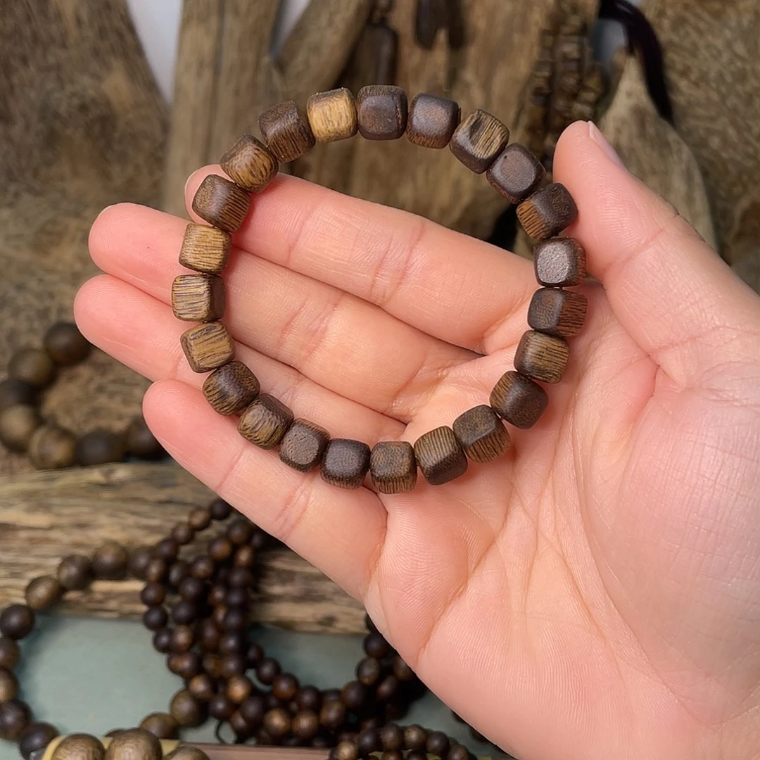 奇楠沉香单圈方糖珠卡8规格 沉香手串