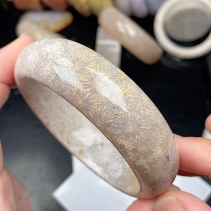 硅化玉手镯未镶嵌61.9