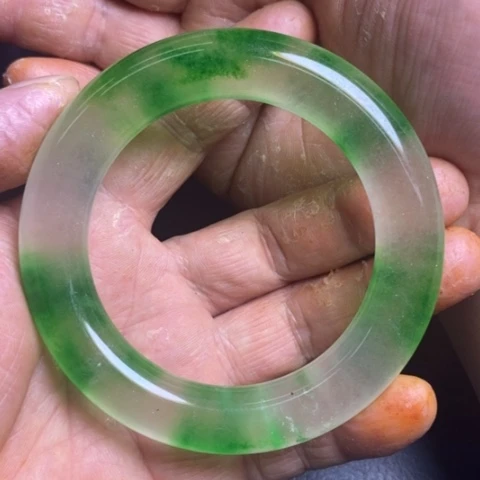 白玉菩提吊坠摆件