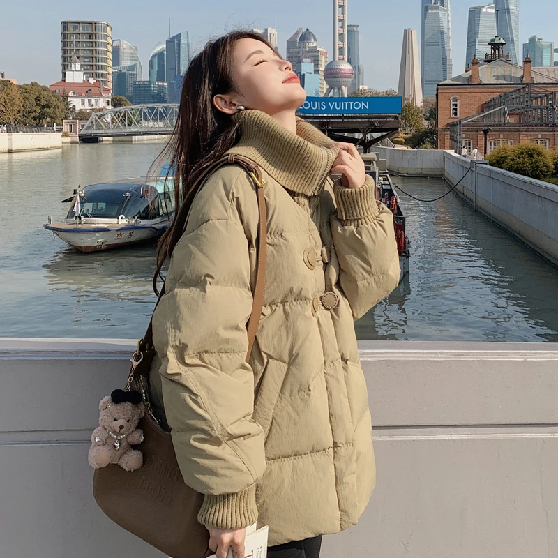 针织立领假两件羽绒服女冬季新款小个子卡其色90白鸭绒面包服外套